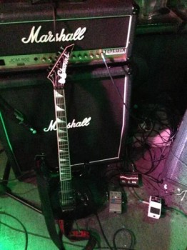 foreseen-guitar2