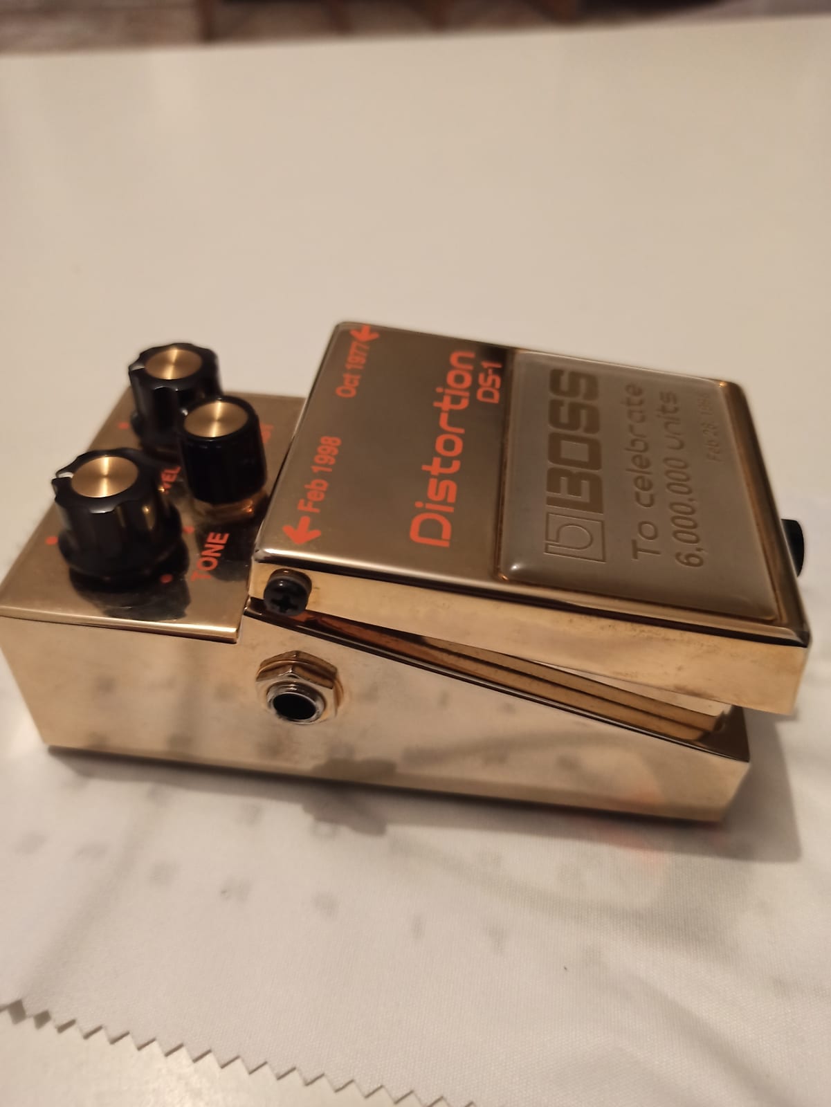 Boss ds1 on sale distortion pedal