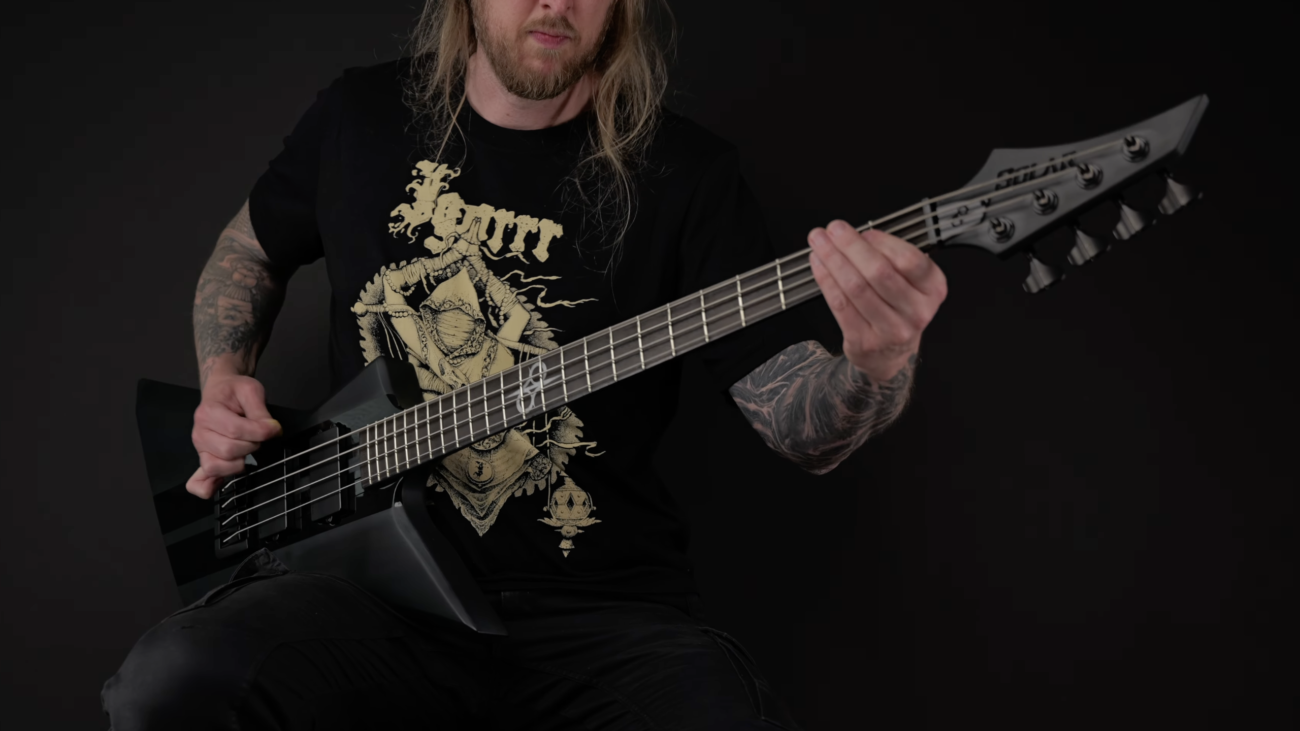 A photo of the Solar Guitars E2.4RSB