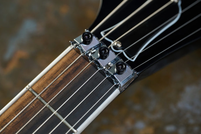 A photo of the Gibson Victory Floyd Rose in Deep Ocean Burst