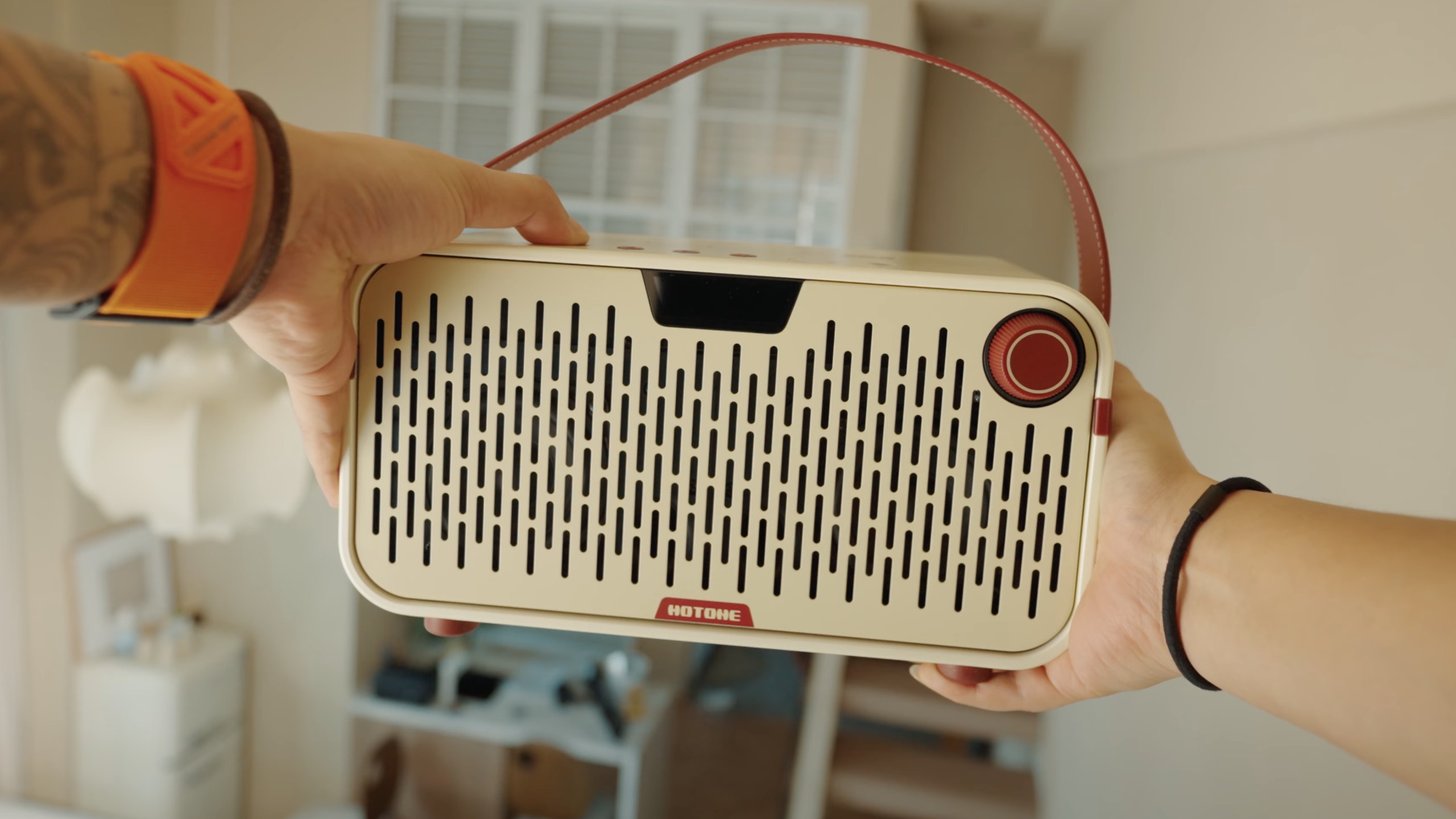 A photo of the Hotone Pulze Jr.